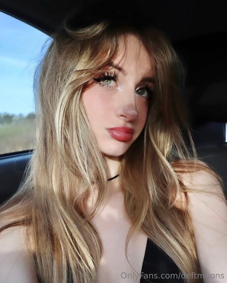 Deftmoons top actress pictures