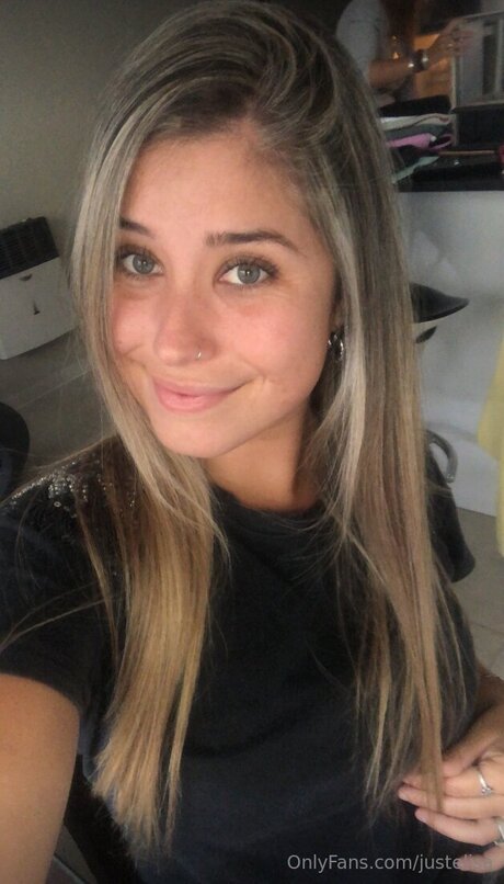 Justelisa pornstar hd picture