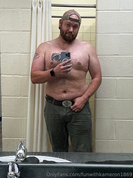 Funwithkameron1869 erotic star archive