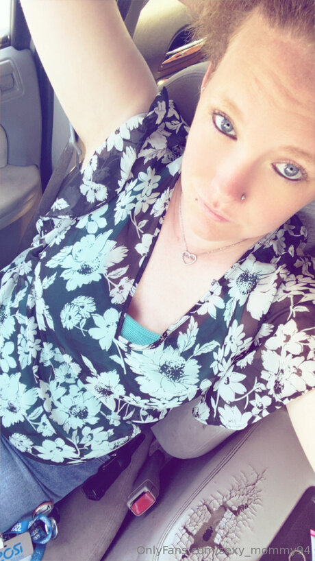 Sexy Mommy94 pornstar pretty galleries