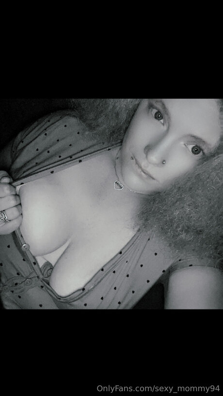 curvy fuck onlyfans free nude picture