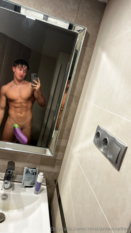 Christianlevine Straight model galleries