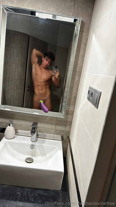 Christianlevine Straight pornstar hd gallery