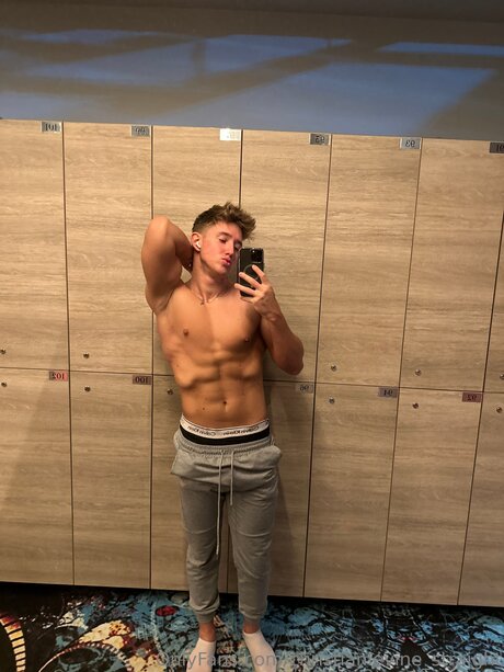 Christianlevine Straight model best archive