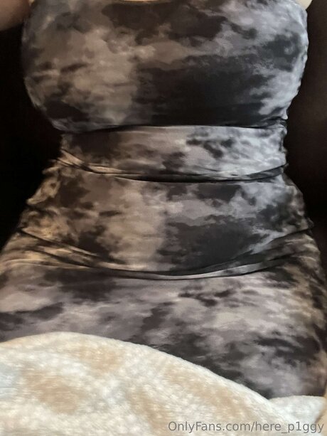 Here P1ggy model exclusive pics