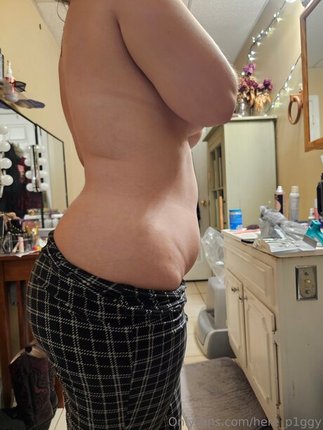 Here P1ggy nude actress photos