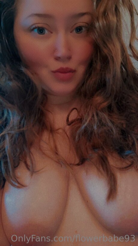 Flowerbabe93 erotic pornstar gallery