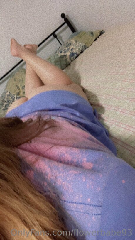 Flowerbabe93 model nude gallery