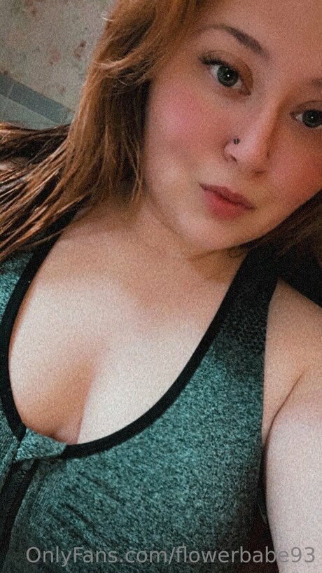 Flowerbabe93 hd model img