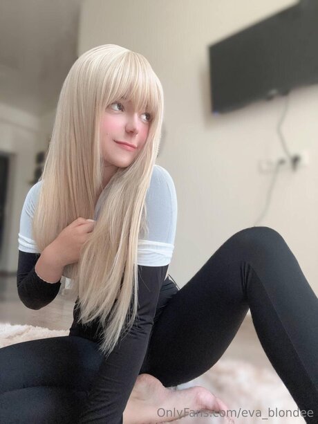 Eva Blondee top actress img