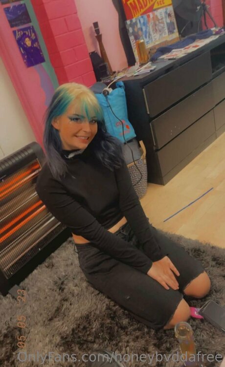 Honeybvddafree hot pornstar photos