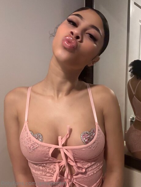 Amaiporter nude actress images