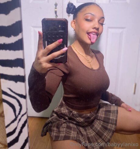 Babyylanixo beautiful star picture