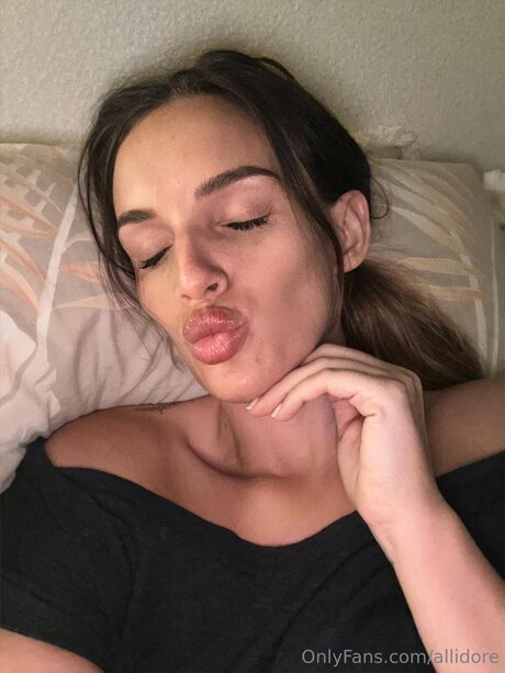 Allidore pornstar exclusive pictures