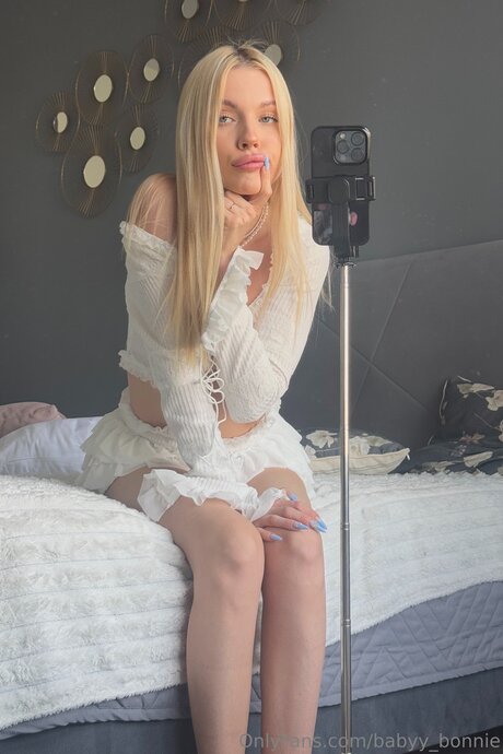 Babyy Bonnie star high quality archive