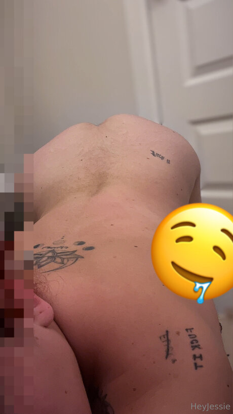 Sunflower Jessie pretty pornstar image