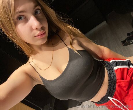 Onlycutevika model pornographic galleries