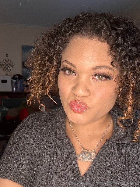 Annabellebooo model pornographic image