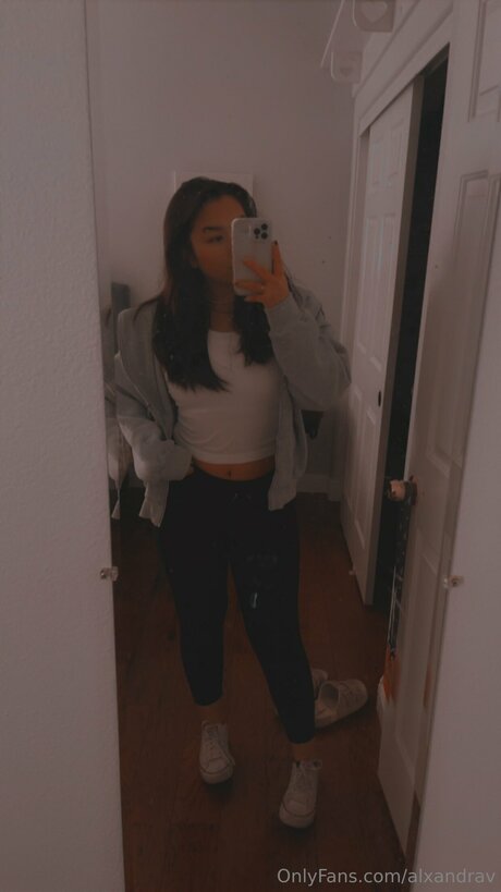 Alxandrav xxx actress img