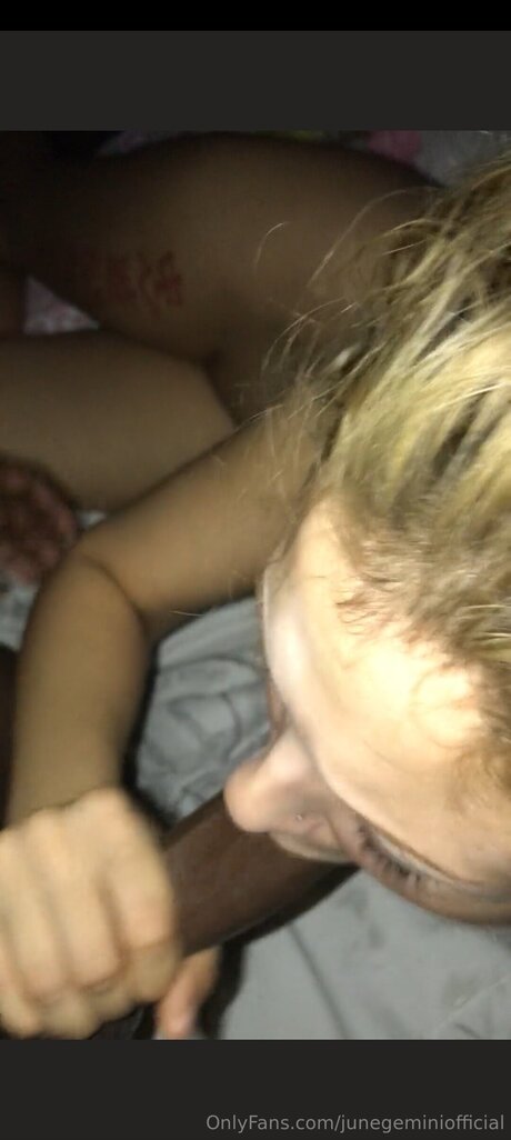 Junegeminiofficial beautiful star photo