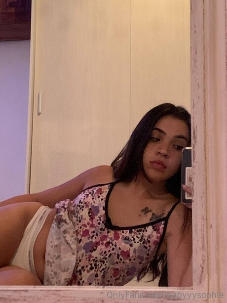 Babyyysophie sex model photo