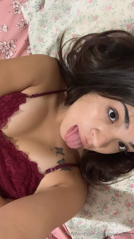 Babyyysophie free star pictures