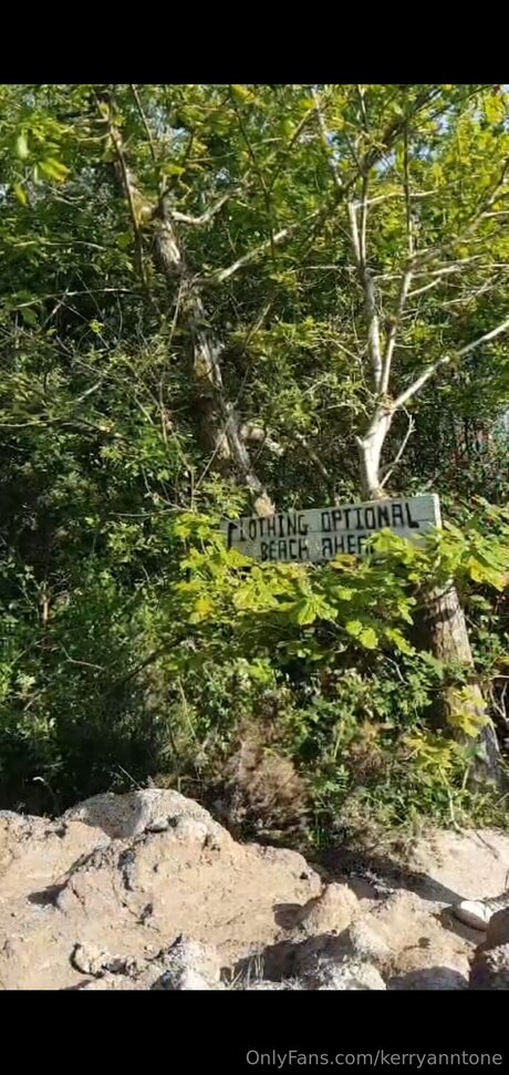 Kerryanntone erotic model gallery