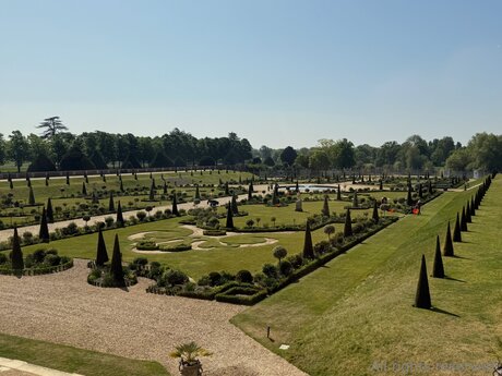 Travelsunshine model nude photo