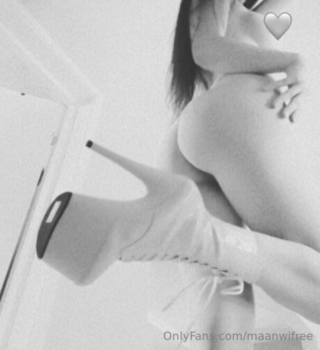 Maanwifree pornstar hot pic