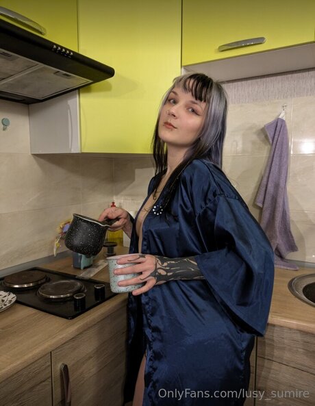 Lusy Sumire pornstar naked picture