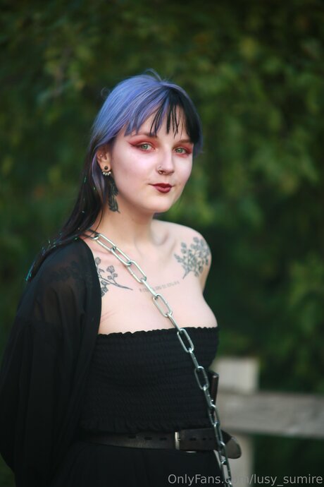 Lusy Sumire pretty pornstar images