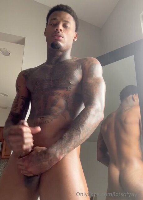 Lotsofyayo exclusive star galleries