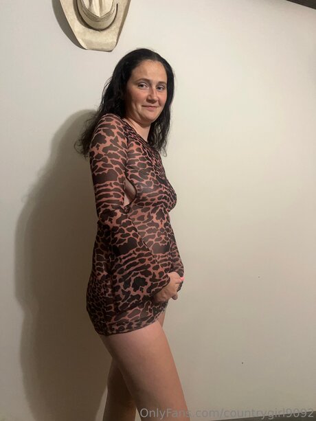 Countrygirl9092 hot model archive