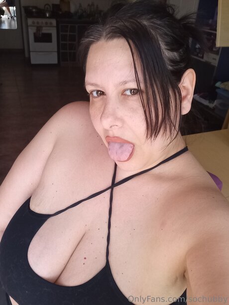 Sochubby erotic model pictures