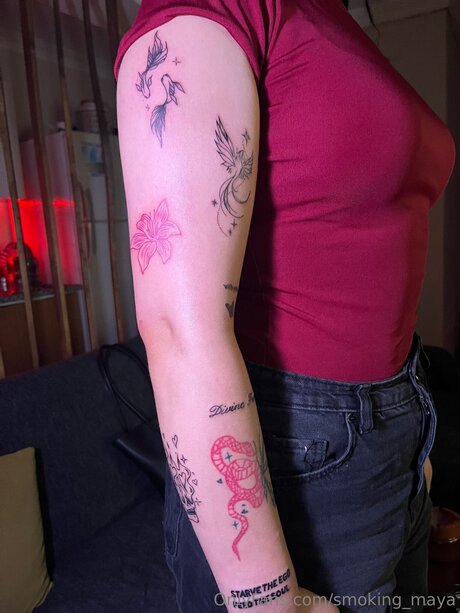 Smoking Maya model sex pics