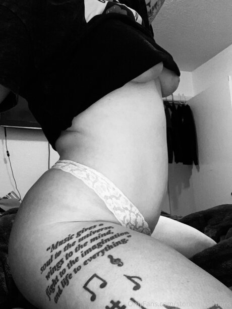 Stonersugarbuns model hd photos