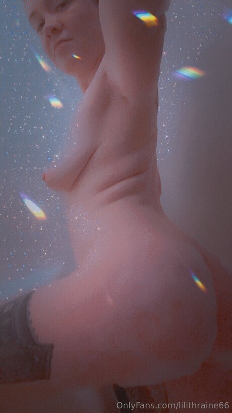 Lilithraine66 pornstar hot pics