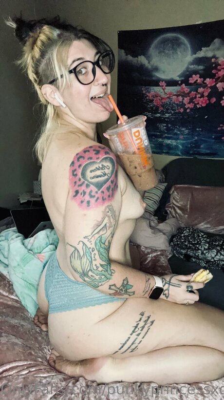 Punkyprincessxofree sexy model pic