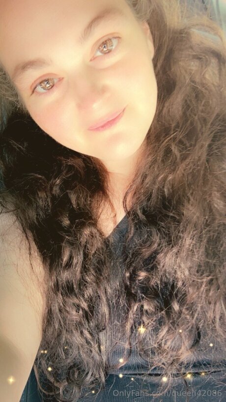 Curlytop1015 porn star pics