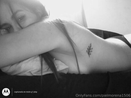 Pielmorena1506 erotic model img