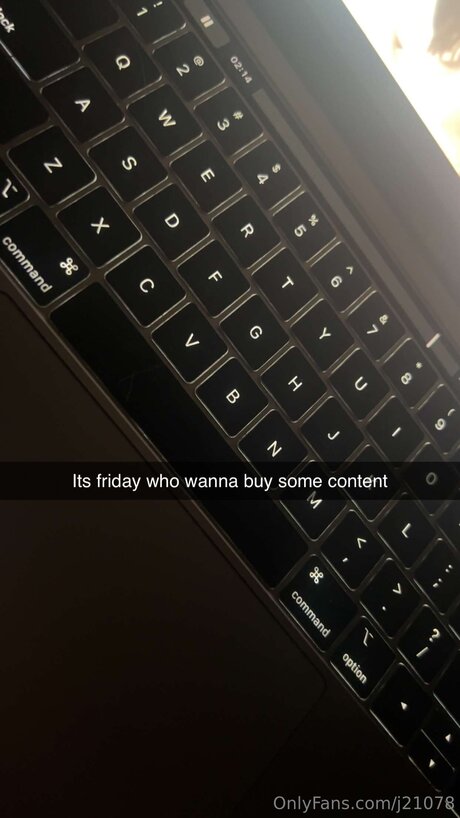 J21078 pornographic model galleries