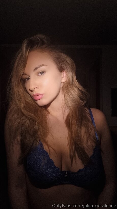 Juliia Geraldiine pornstar naked pictures