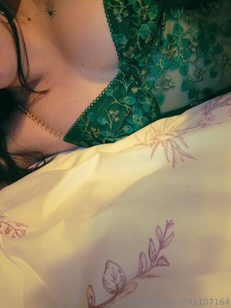 U241107164 free actress img