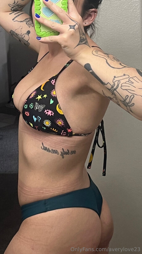 Averylove23 erotic star photo
