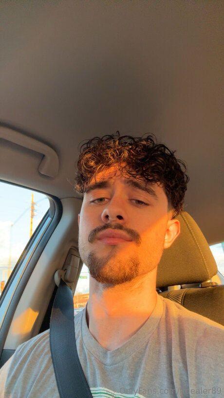 Ffdealer89 hot model pic