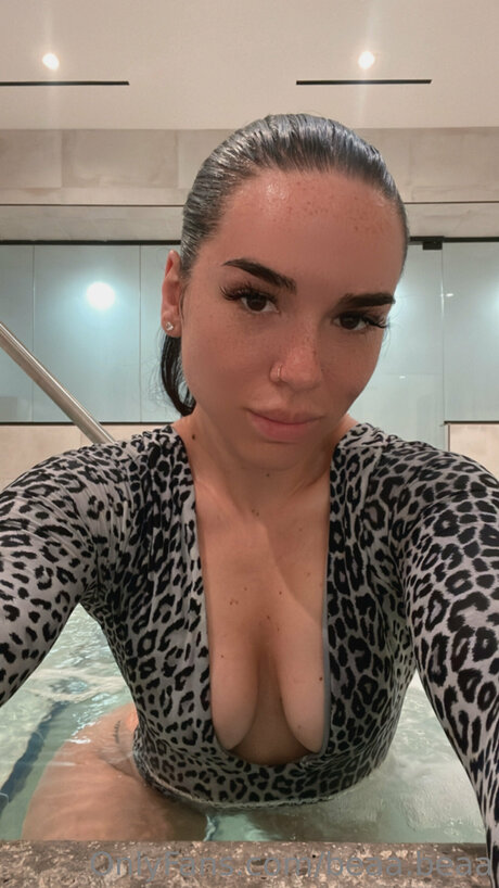 Beaabeea star naked photo