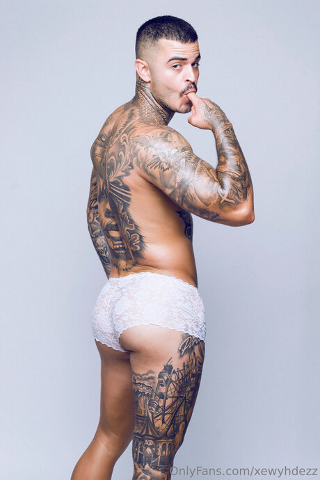 Xewyhdezz model exclusive gallery