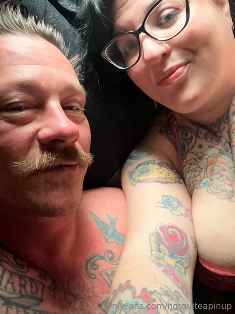 Notquiteapinup star perfect photo