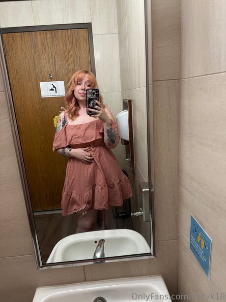 Bookwormkc hot actress pics