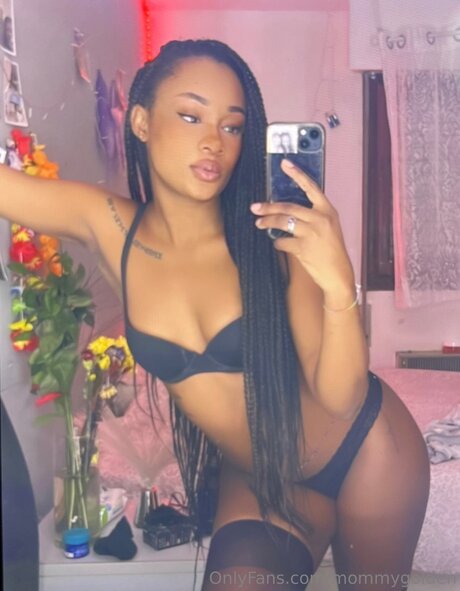Ebonatina free pornstar pic